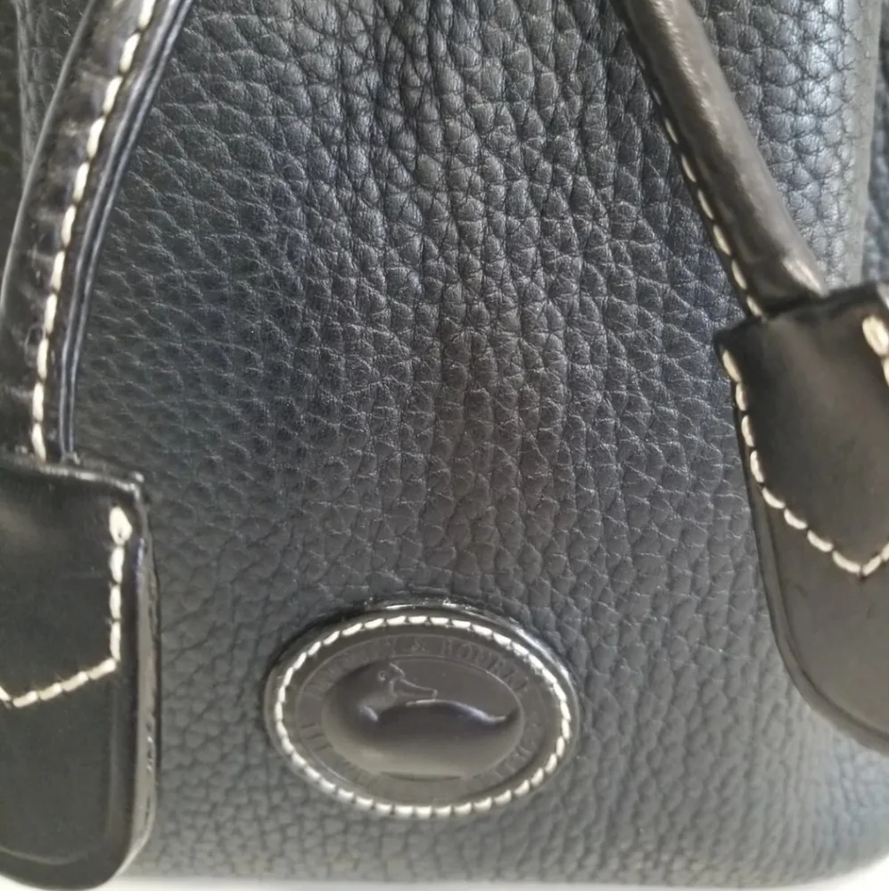 Sold! Vintage Dooney & Bourke Serena Black Pebbled Leather Drawstring Bucket Bag - Picture 8 of 9